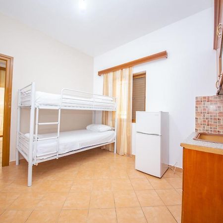 Villa Diamond Εξαμίλιο Εξωτερικό φωτογραφία