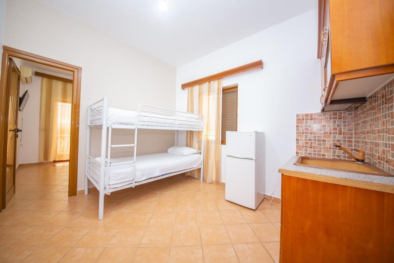 Villa Diamond Εξαμίλιο Εξωτερικό φωτογραφία
