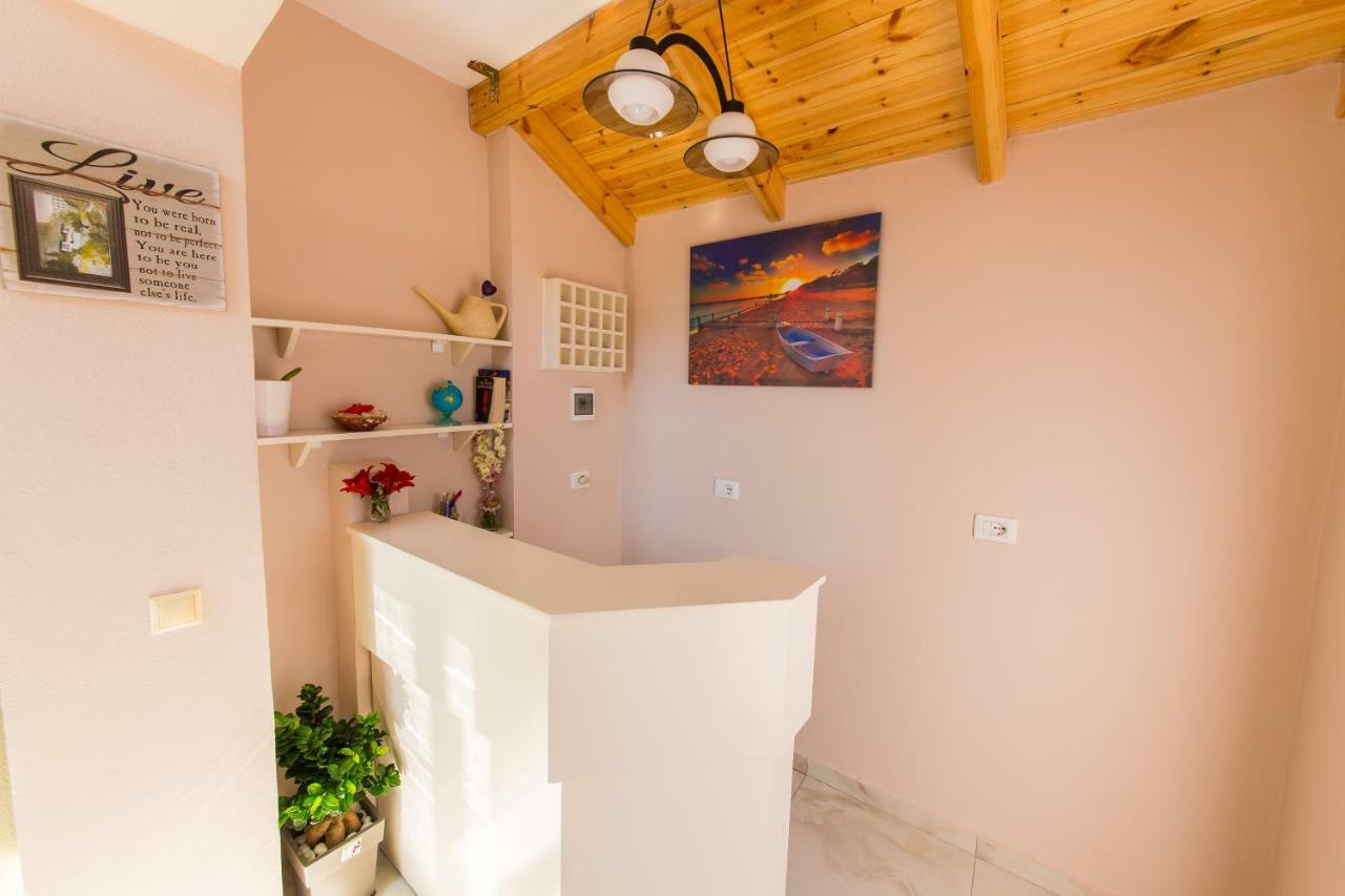 Villa Diamond Εξαμίλιο Εξωτερικό φωτογραφία